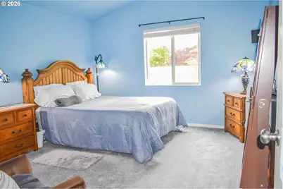 175 River Walk Pl, Cottage Grove, OR 97424 - Photo 9
