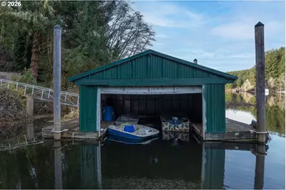 96093 Sun Lake Ln, Lakeside, OR 97449 - Photo 13