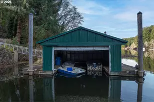 96093 Sun Lake Ln, Lakeside, OR 97449 - Photo 13