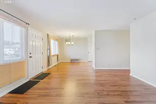 1532 Johnson St, North Bend, OR 97459 - Photo 9