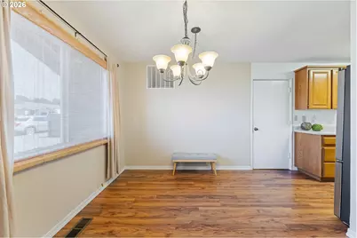 1532 Johnson St, North Bend, OR 97459 - Photo 11