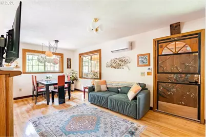 14 NW Lakeside Dr, Cascade Locks, OR 97014 - Photo 3