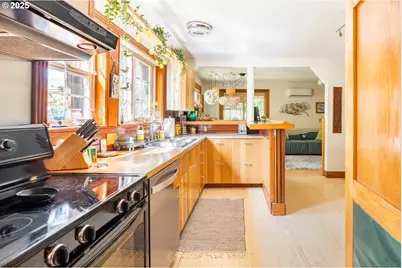 14 NW Lakeside Dr, Cascade Locks, OR 97014 - Photo 7