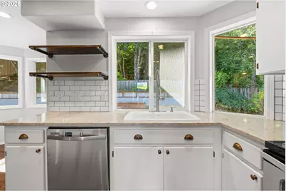 15350 SW Firtree Dr, Portland, OR 97223 - Photo 13