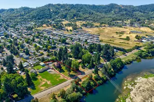 817 W Old Melrose Rd, Roseburg, OR 97471 - Photo 47