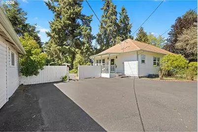 817 W Old Melrose Rd, Roseburg, OR 97471 - Photo 3