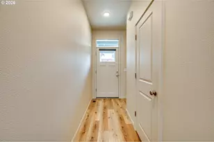 5905 NE 56th Cir, Vancouver, WA 98661 - Photo 3