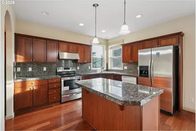 13296 SE Normandy Dr, Clackamas, OR 97015 - Photo 7