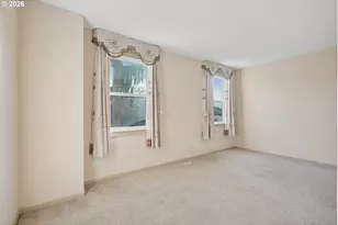 13296 SE Normandy Dr, Clackamas, OR 97015 - Photo 11