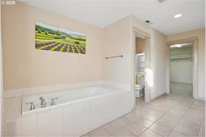 13296 SE Normandy Dr, Clackamas, OR 97015 - Photo 17