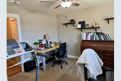 675 SE Brush Ct, Winston, OR 97496 - Photo 17