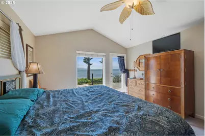 8580 Bayfront Ln, Bay City, OR 97107 - Photo 33