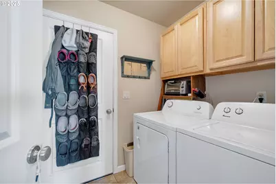 8580 Bayfront Ln, Bay City, OR 97107 - Photo 7