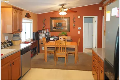 13401 NE 28th St #407, Vancouver, WA 98682 - Photo 9