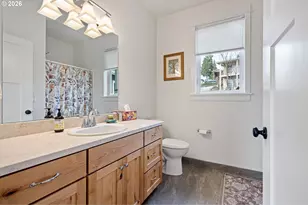 530 Sunridge Ln, Lowell, OR 97452 - Photo 19