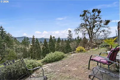 530 Sunridge Ln, Lowell, OR 97452 - Photo 35