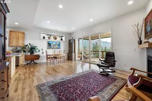 530 Sunridge Ln, Lowell, OR 97452 - Photo 11