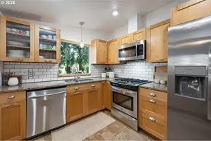 9319 NE Broadway, Portland, OR 97220 - Photo 9