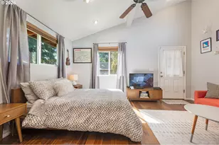 9319 NE Broadway, Portland, OR 97220 - Photo 33