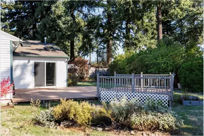 1608 NE 120th Ave, Portland, OR 97220 - Photo 33