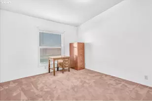 1949 SE Palmquist Rd, Gresham, OR 97080 - Photo 25