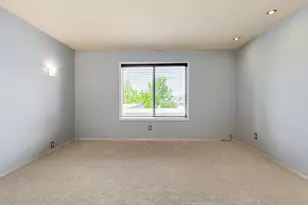 2345 NW Overton St, Portland, OR 97210 - Photo 15