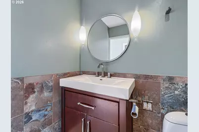 2345 NW Overton St, Portland, OR 97210 - Photo 17