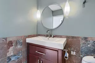 2345 NW Overton St, Portland, OR 97210 - Photo 17
