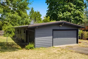 5601 SE Oetkin Dr, Milwaukie, OR 97267 - Photo 11