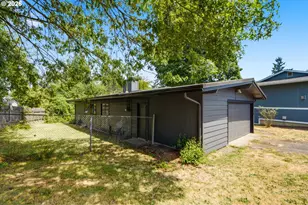 5601 SE Oetkin Dr, Milwaukie, OR 97267 - Photo 9