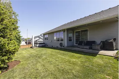 781 E McKinley St, Carlton, OR 97111 - Photo 27