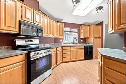3355 N Delta Hwy #120, Eugene, OR 97408 - Photo 13