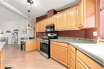 3355 N Delta Hwy #120, Eugene, OR 97408 - Photo 11