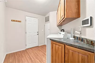 3355 N Delta Hwy #120, Eugene, OR 97408 - Photo 29