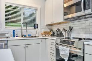 320 South St, Astoria, OR 97103 - Photo 11