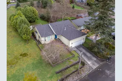 320 South St, Astoria, OR 97103 - Photo 31