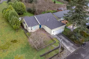 320 South St, Astoria, OR 97103 - Photo 31