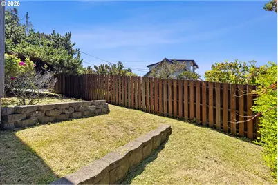 935 SW 7th St, Lincoln City, OR 97367 - Photo 47