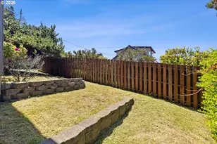 935 SW 7th St, Lincoln City, OR 97367 - Photo 47