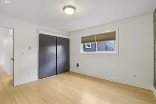 2301 SE Caruthers St, Portland, OR 97214 - Photo 33