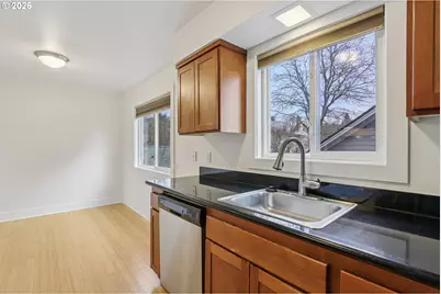 2301 SE Caruthers St #10, Portland, OR 97214 - Photo 21