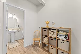 17299 NW Shackelford Rd, Portland, OR 97229 - Photo 17