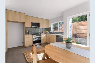 4126 SE Franklin St, Portland, OR 97202 - Photo 9