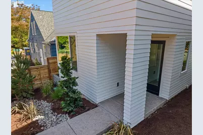 4126 SE Franklin St, Portland, OR 97202 - Photo 3