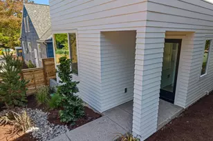 4126 SE Franklin St, Portland, OR 97202 - Photo 3