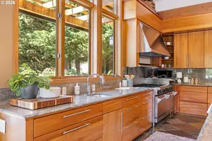 268 SW Forest Cove Rd, West Linn, OR 97068 - Photo 11
