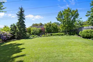 13270 Princeton Ct, Lake Oswego, OR 97035 - Photo 25