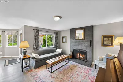 13270 Princeton Ct, Lake Oswego, OR 97035 - Photo 11