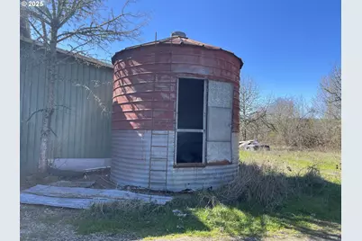 33000 W Valley Hwy, Sheridan, OR 97378 - Photo 5