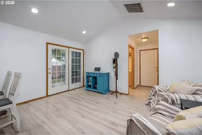 2015 Chase Loop SW, Albany, OR 97321 - Photo 13